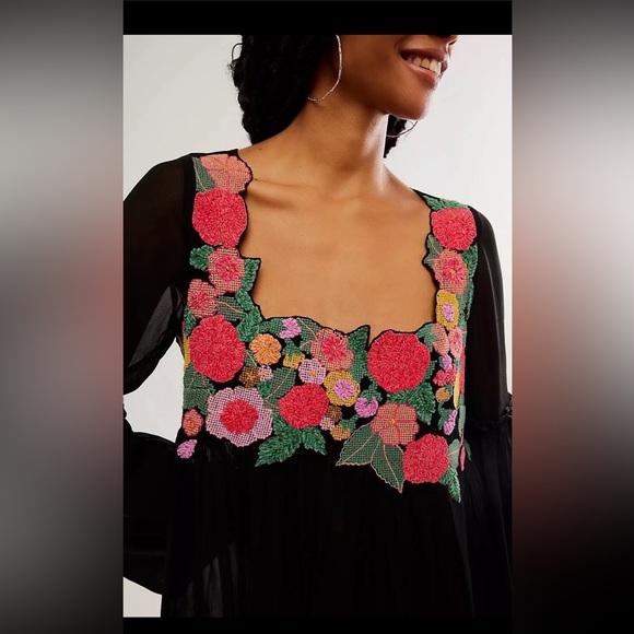 NWOT FREE PEOPLE Madeline Tunic Floral Embroidered Black Combo Size Small $168 - Picture 2 of 12